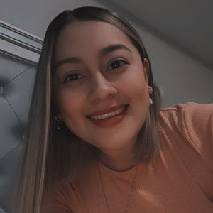 Meet your Posher, Maria fernanda